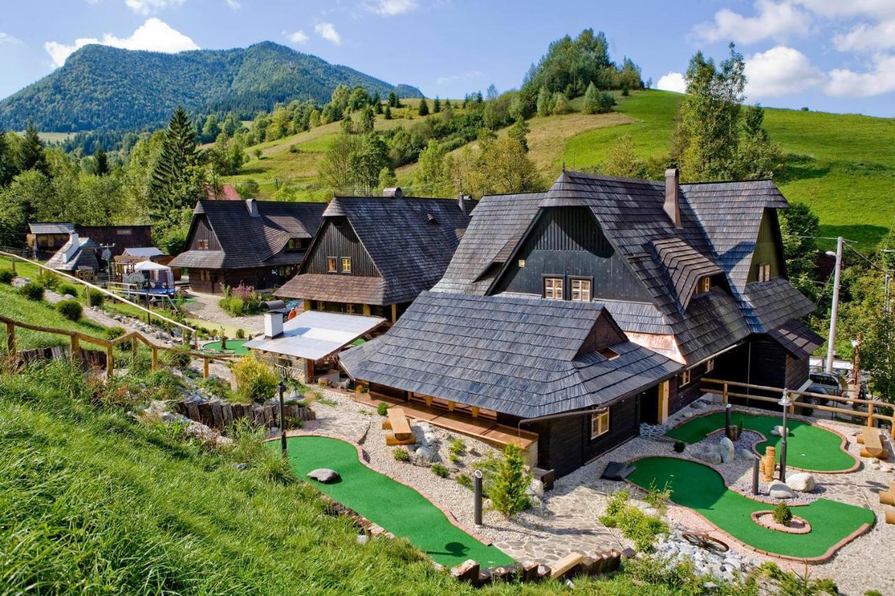 Wellness Rezort Janosikov Dvor Zázrivá 外观 照片