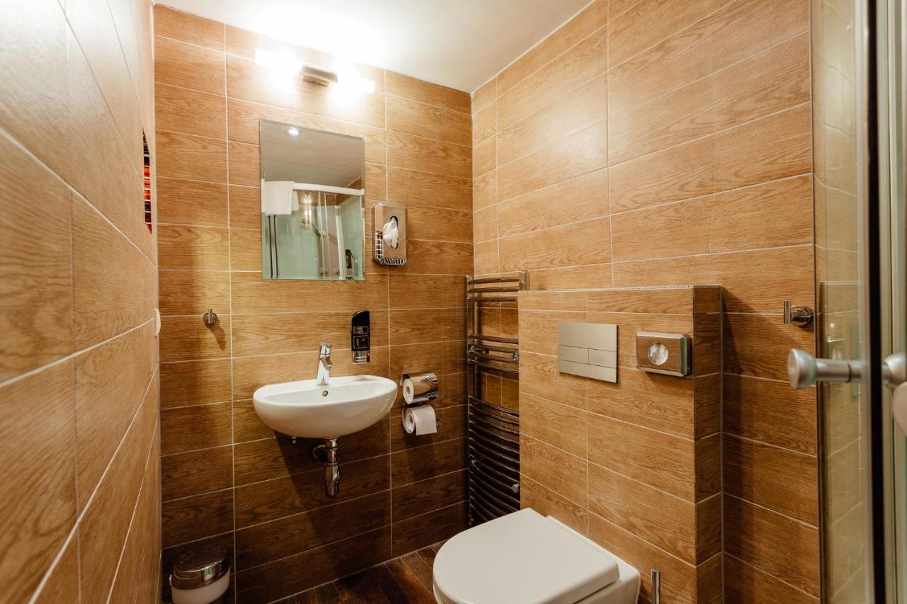 Wellness Rezort Janosikov Dvor Zázrivá 外观 照片