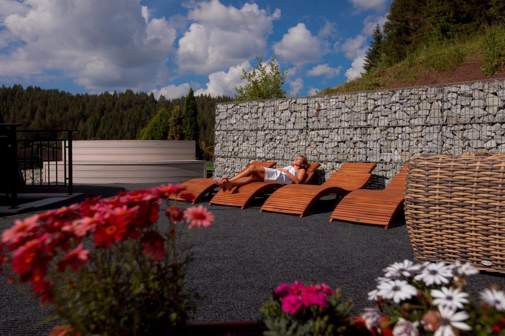 Wellness Rezort Janosikov Dvor Zázrivá 外观 照片