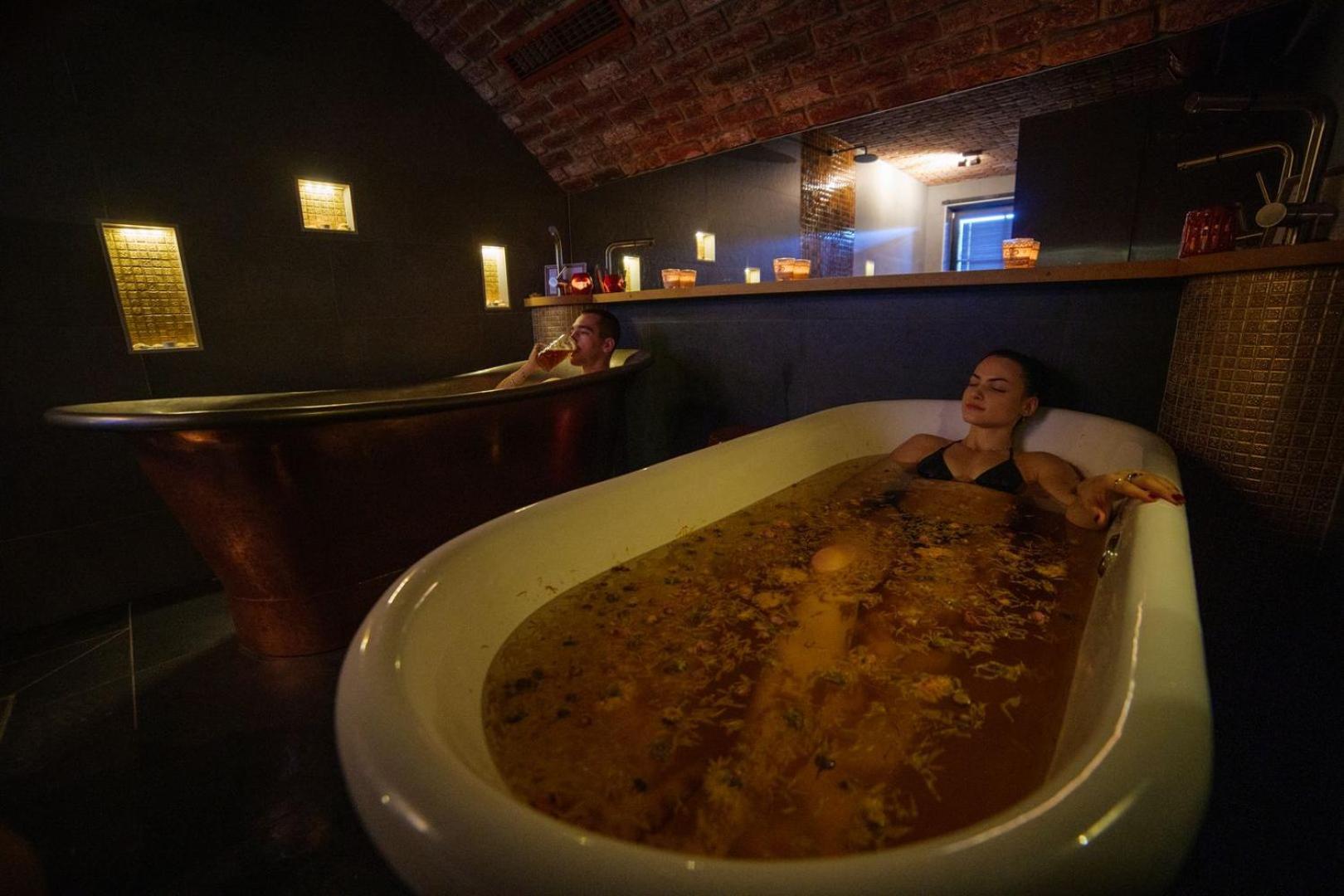 Wellness Rezort Janosikov Dvor Zázrivá 外观 照片