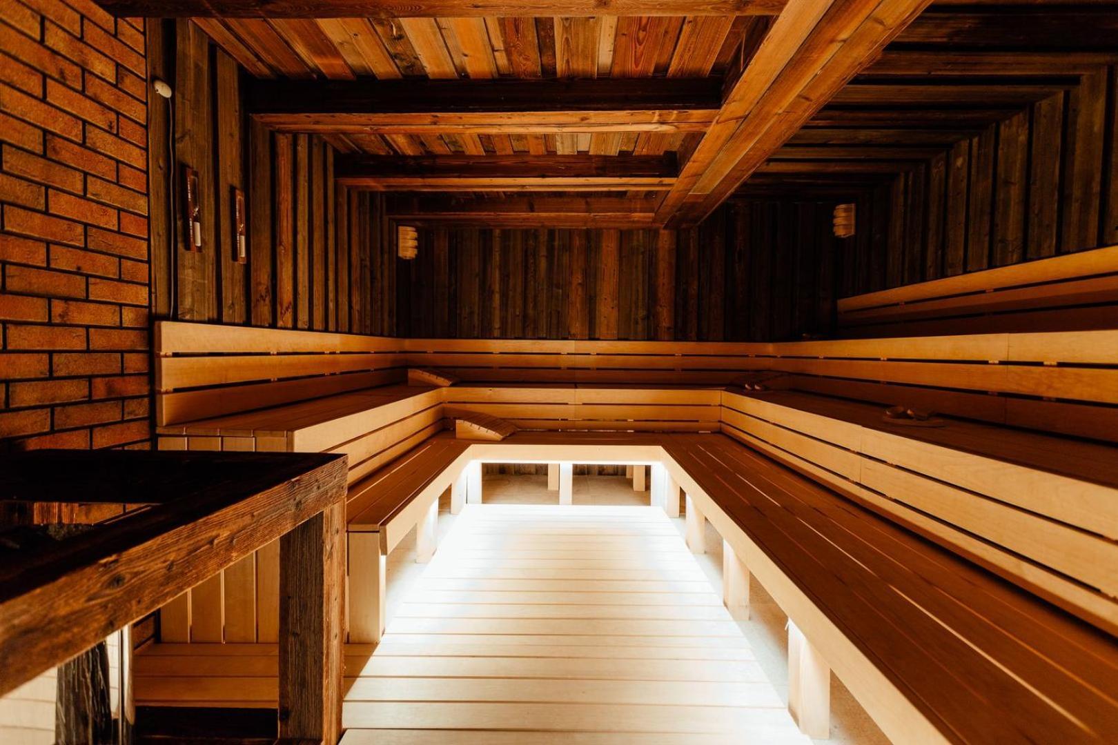 Wellness Rezort Janosikov Dvor Zázrivá 外观 照片